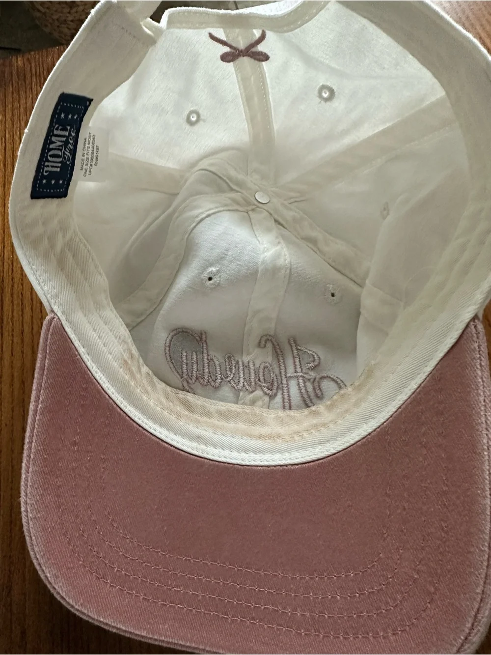 Howdy Embroidered Two-Tone Baseball Cap - White & Dusty Pink